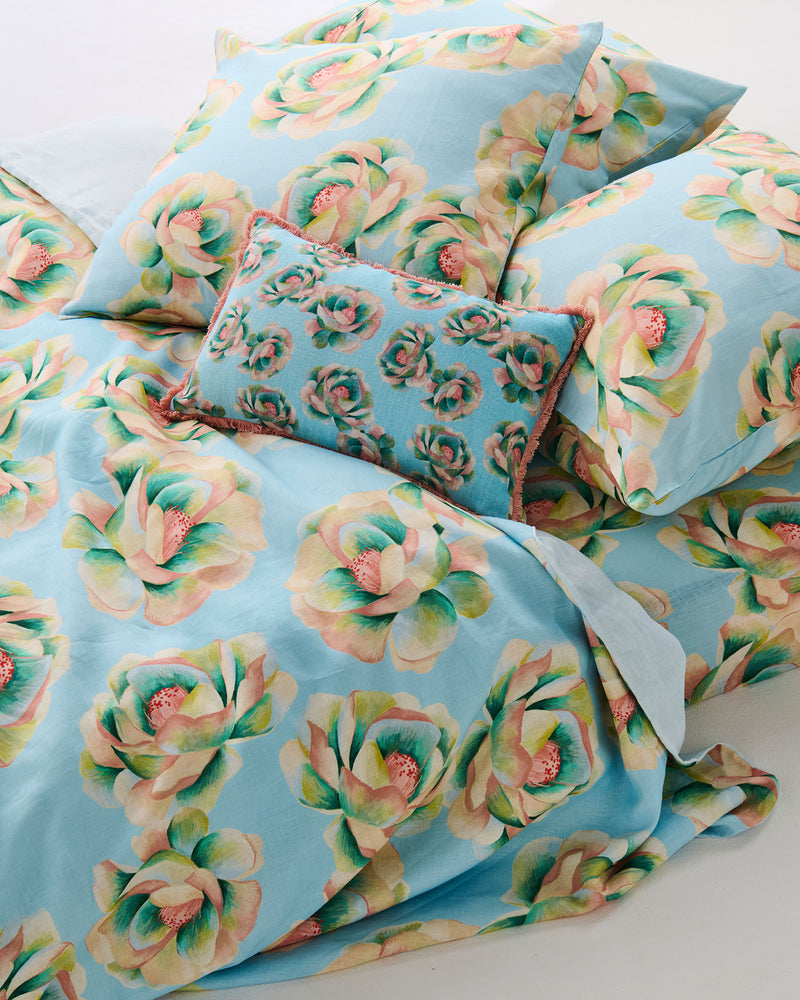 Big Beauty Floral Blue Linen Quilt Cover