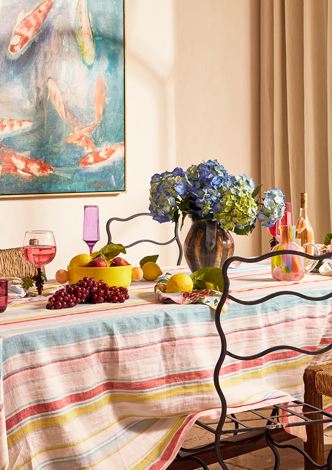 Kitchen & Dining