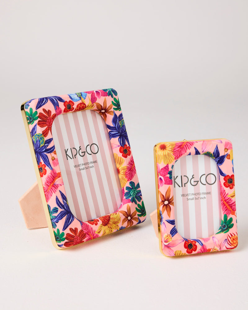 Wild Flowers In Bloom Oval Velvet Photo Frame