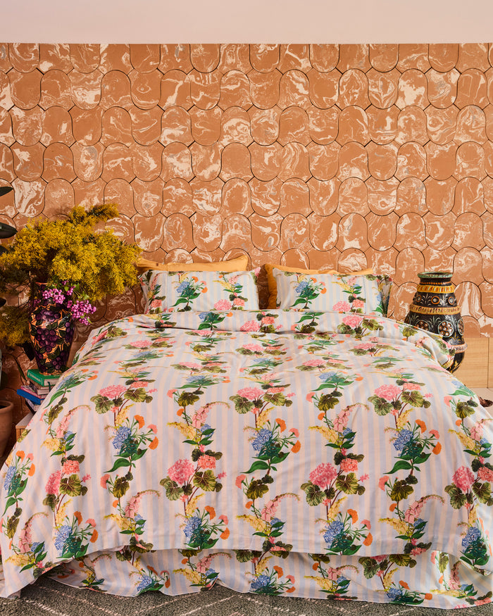 Bouquet Beauty Stripe Flannelette Quilt Cover