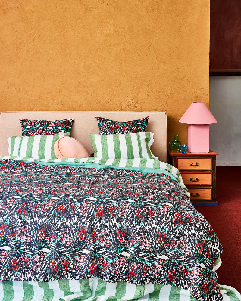 kip-co-x-margaret-preston-protea-party-linen-quilt-cover