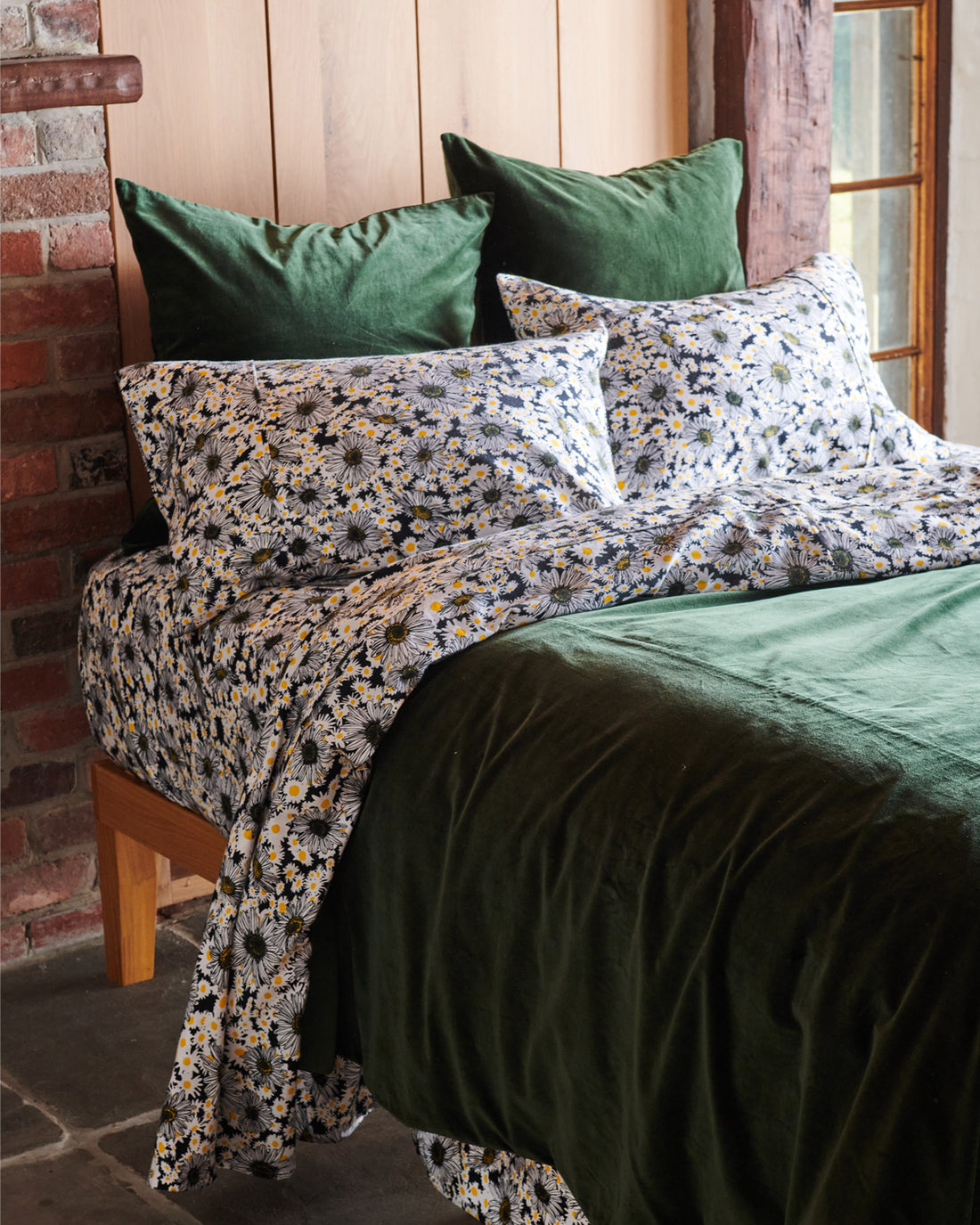 Kombu Green Velvet European Pillowcases