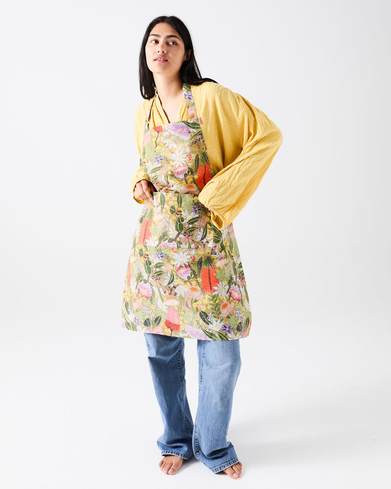 Native Plantation Apron