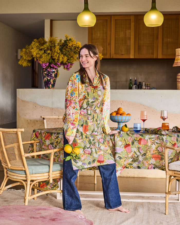 Native Plantation Apron