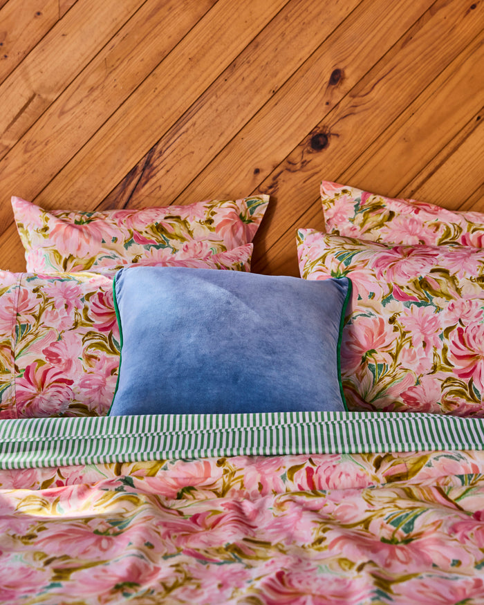 Cloud Break Velvet Cushion