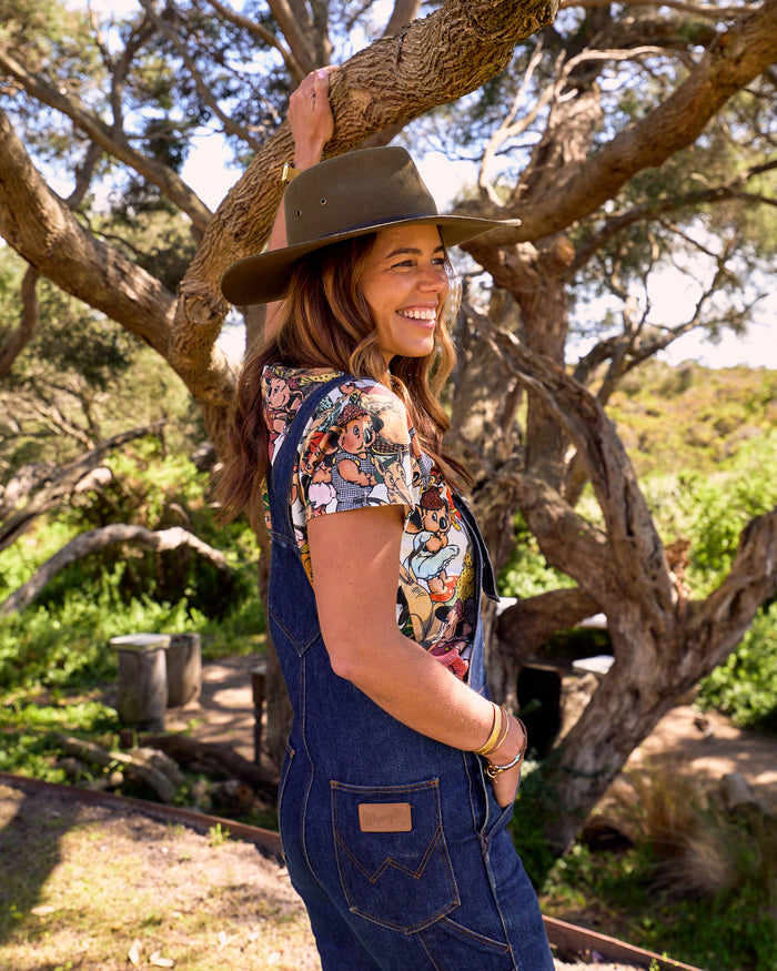 Kip&Co x Blinky Bill Blinky And Friends Adult Organic Cotton T-shirt