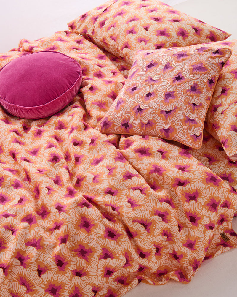 Hibiscus Peach Linen Quilt Cover