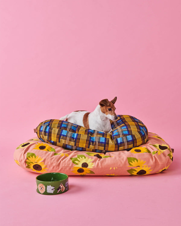 Cosy Tartan Dog Bed
