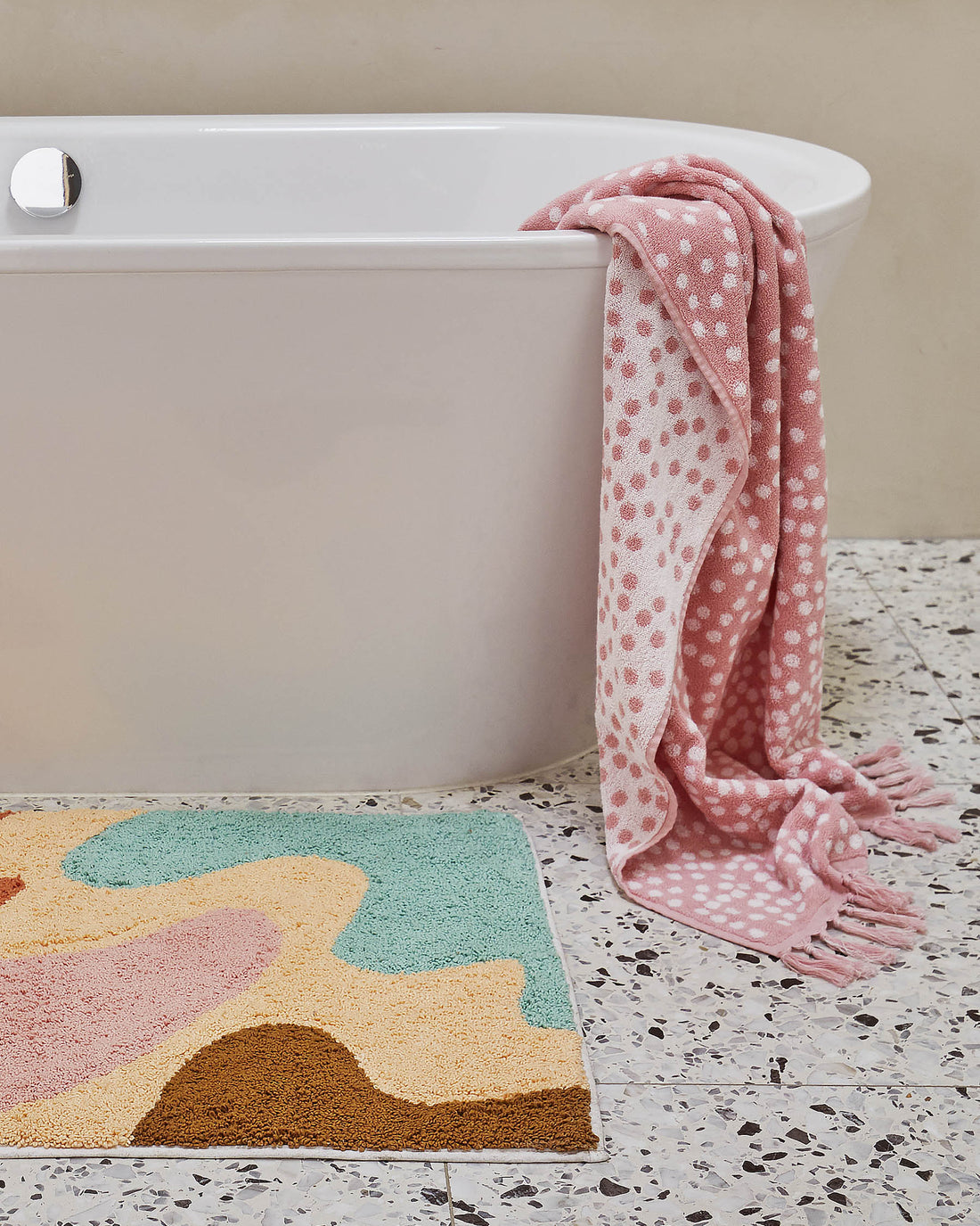 Islands In The Stream Apricot Bath Mat