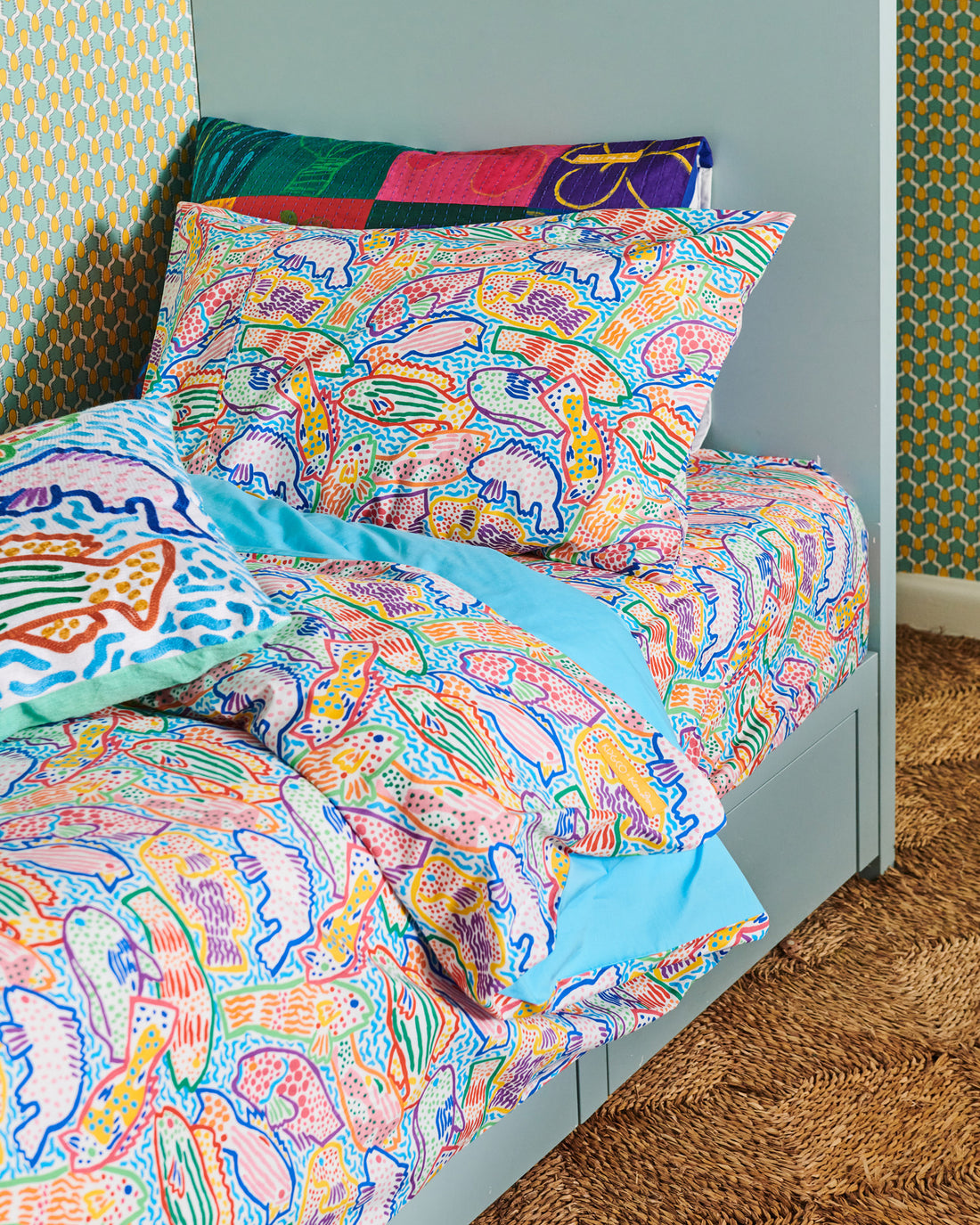 Kip&Co x Ken Done Rainbow Fish Organic Cotton Fitted Sheet