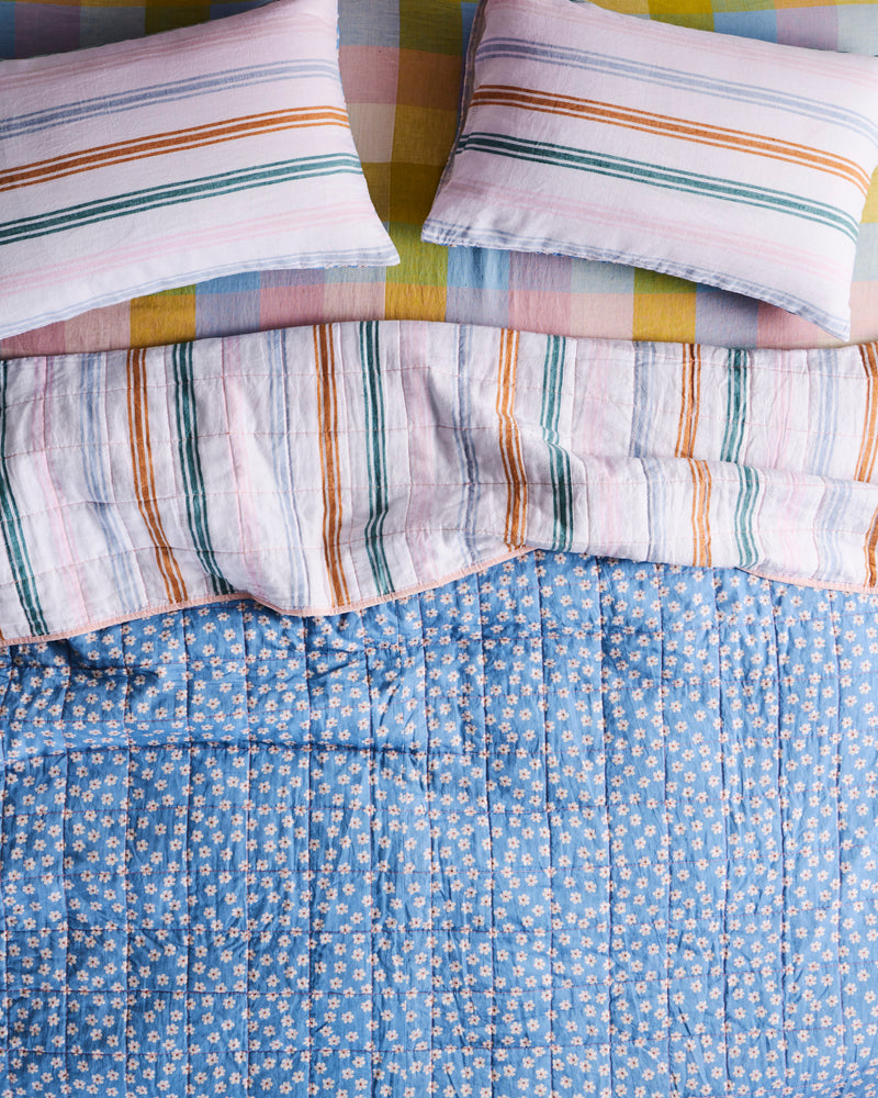 Lazy Sunday Reversible Linen Quilted Bedspread