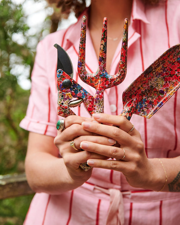 Forever Floral Lilac Garden Tools and Gloves Set