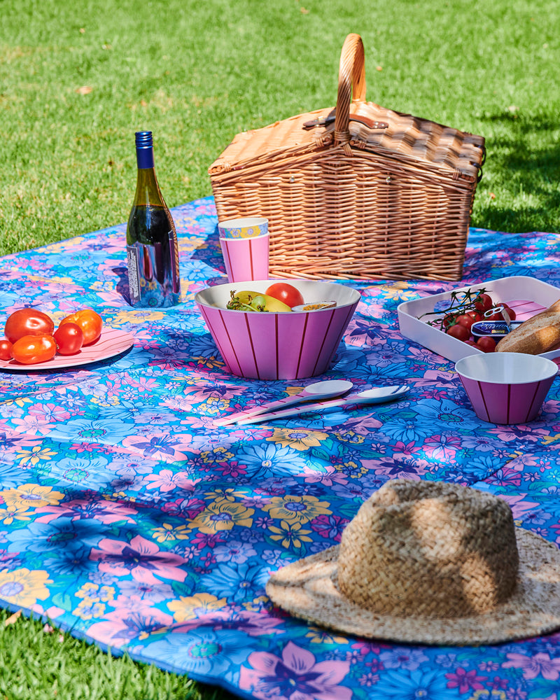 Iced Vovo Stripe Rattan Picnic Basket