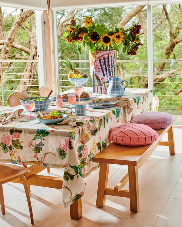 Bouquet Beauty Linen Tablecloth