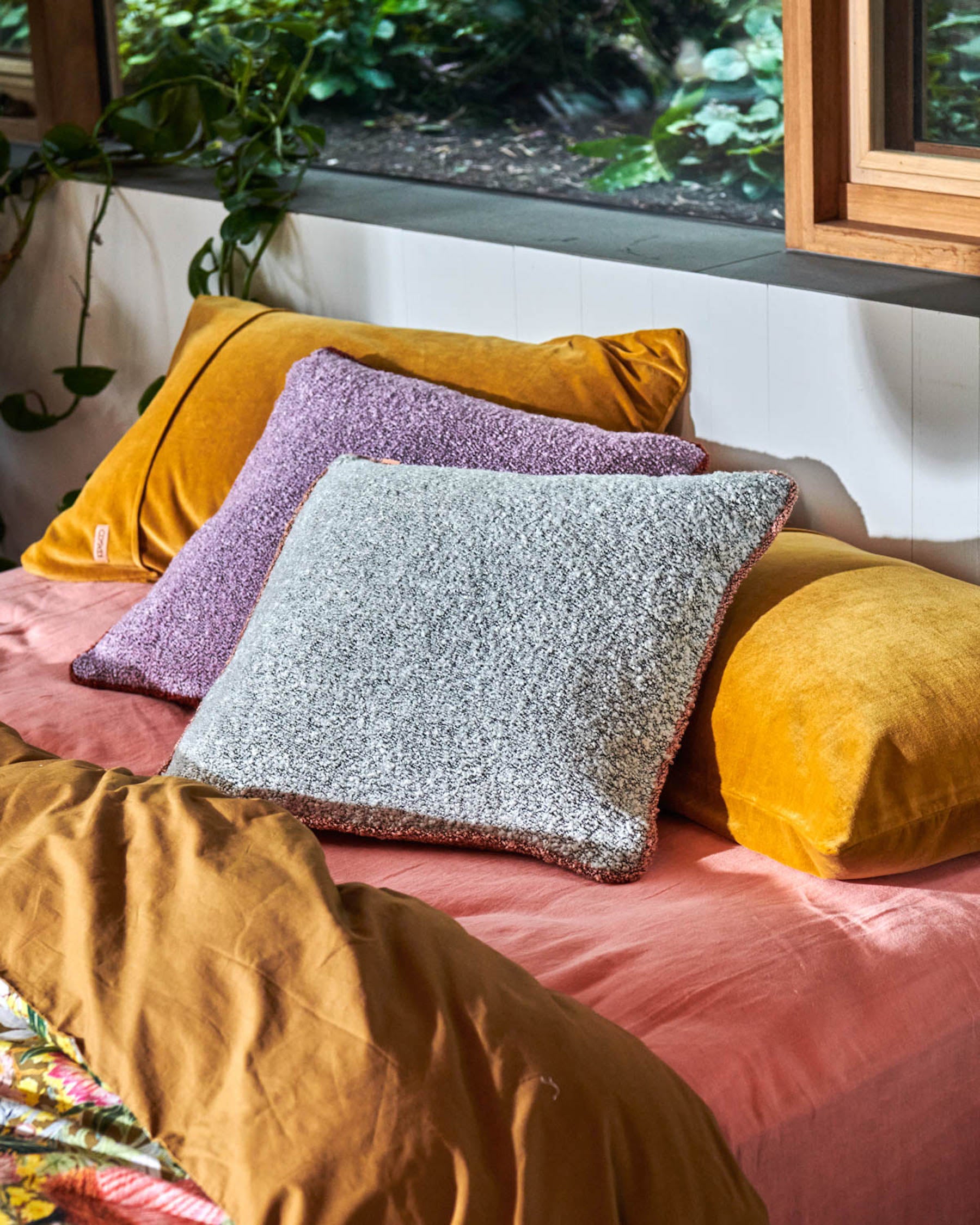 Pecan Velvet Pillowcases Kip&Co